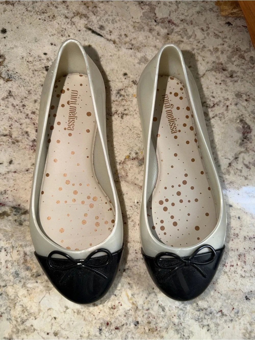 Mini Melissa Sweet Love Bow Cap-Toe Jelly Flats in Cream and Black EU 31 US 13